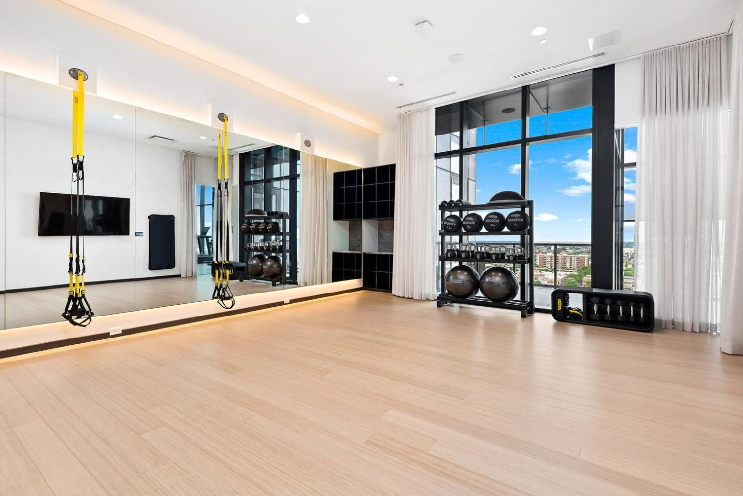 West Loop 2br W Pool Gym Nr Union Park Chi-930 Apartment
