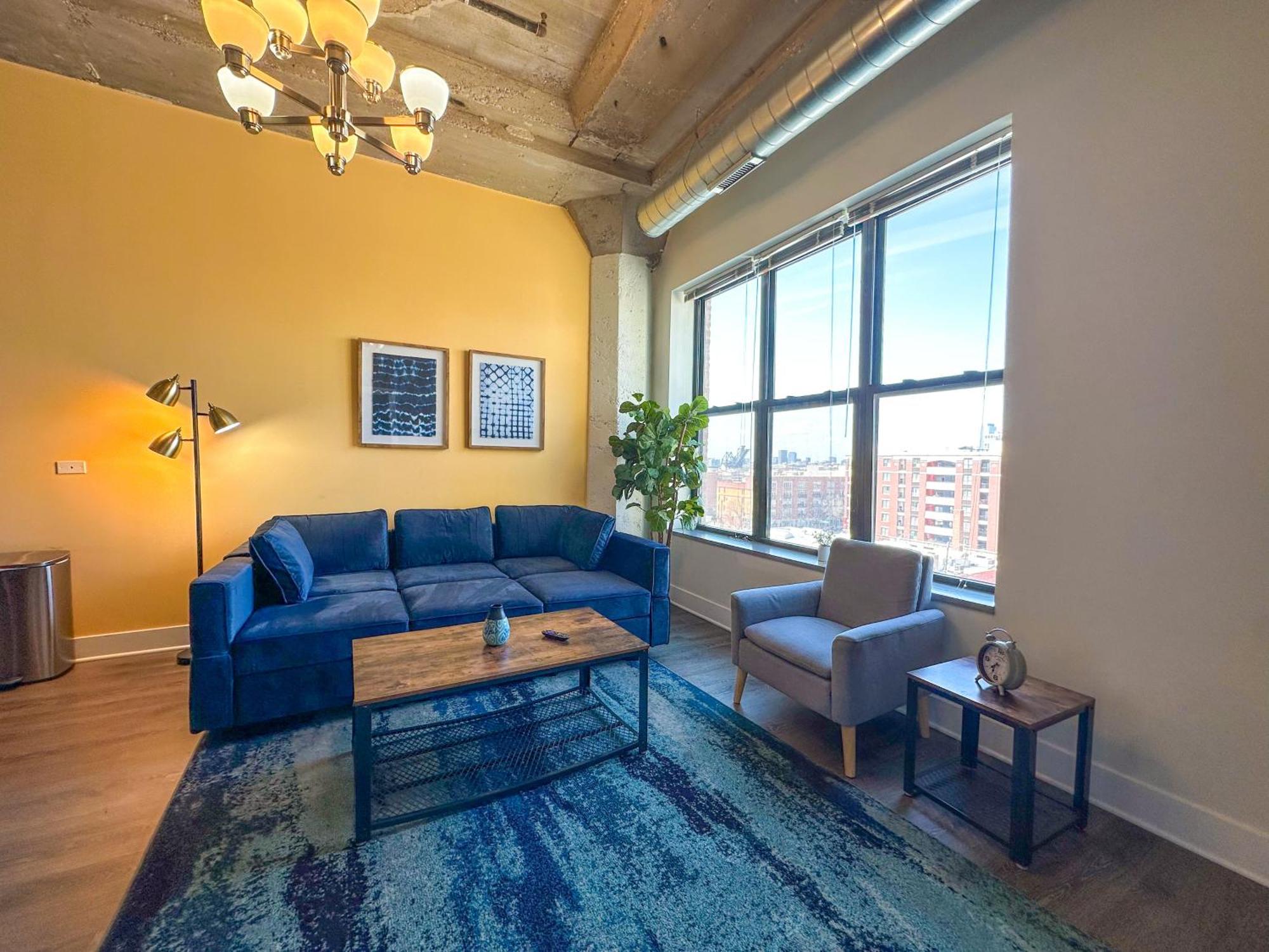 Chic Cozy 3br Michigan Avenue Spacious Close To Iconic Landmarks & Attractions *