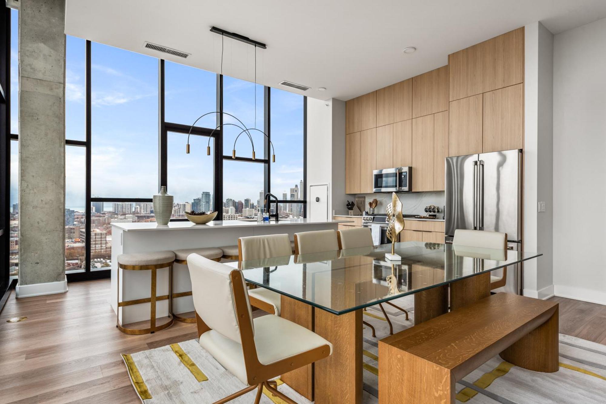 Avenir West Loop Penthouses With Iconic Views Apartment *