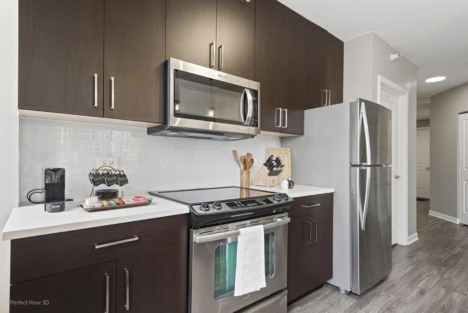 The Bernardin Gold Coast Luxury Near Magnificent Mile Apartment *