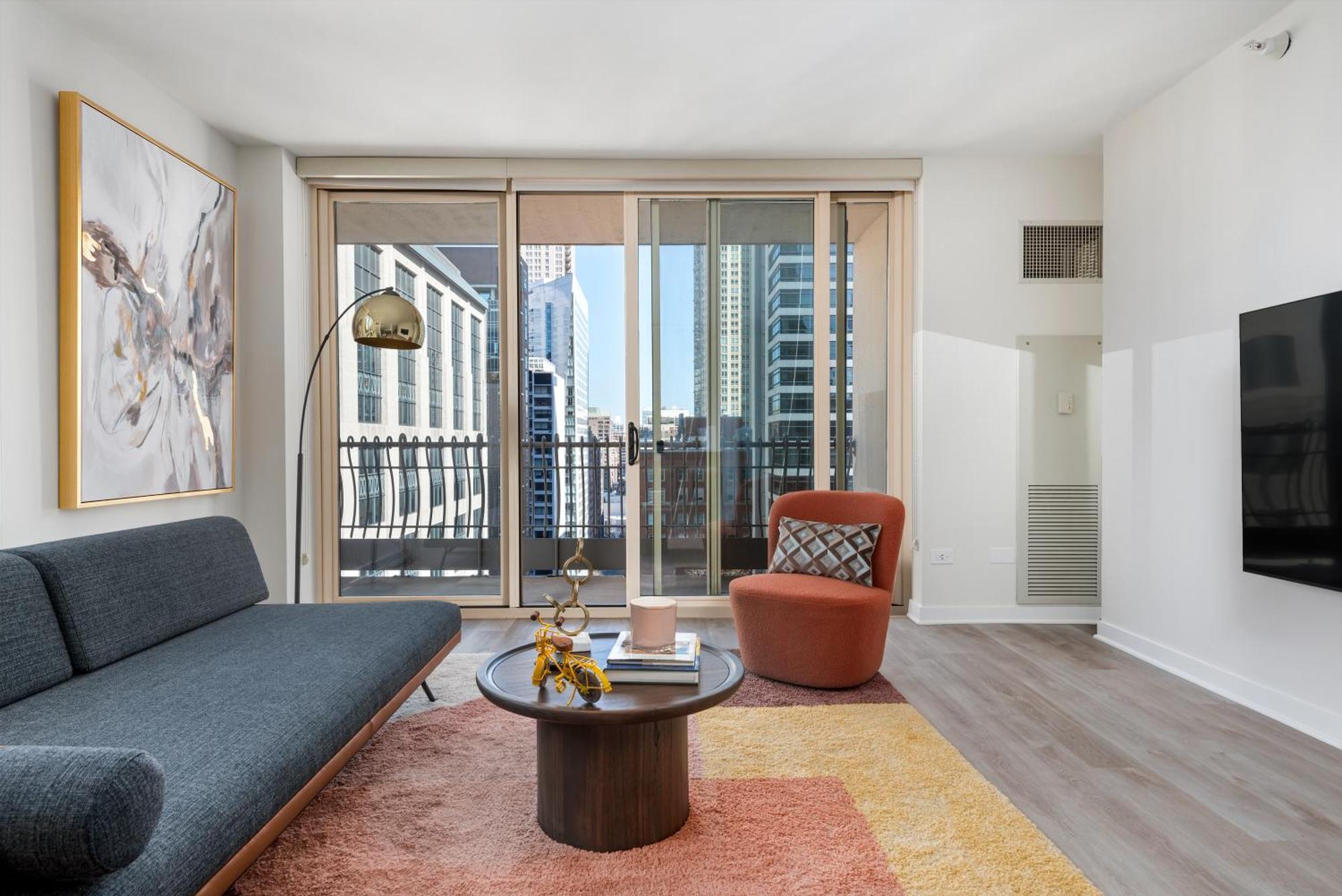 The Bernardin Gold Coast Luxury Near Magnificent Mile