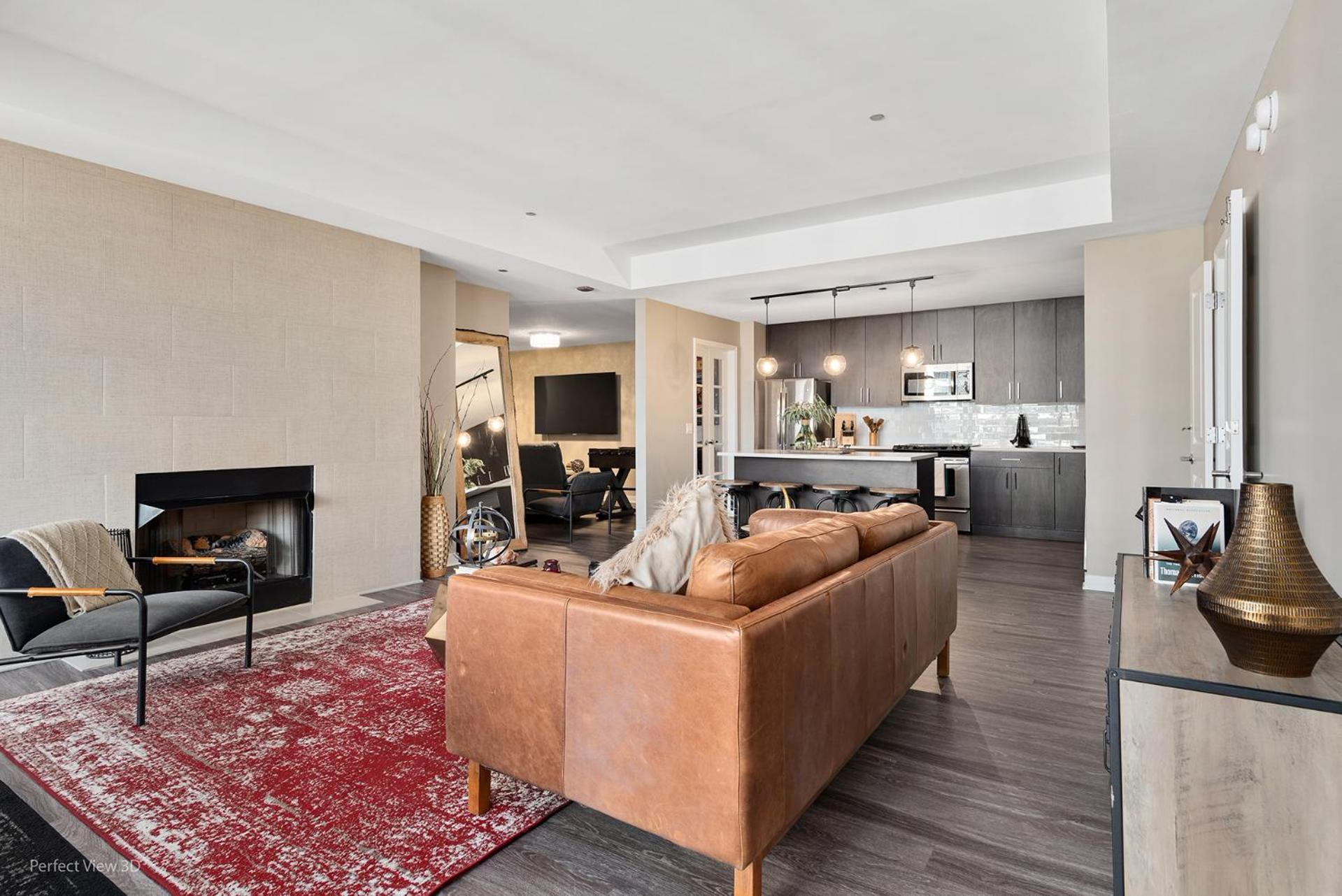 The Bernardin Gold Coast Luxury Near Magnificent Mile Apartment