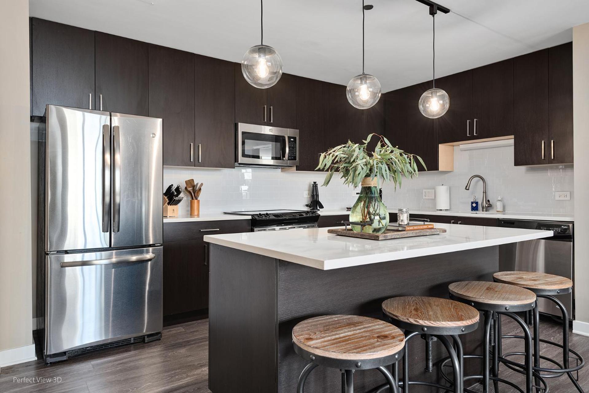 The Bernardin Gold Coast Luxury Near Magnificent Mile Apartment *