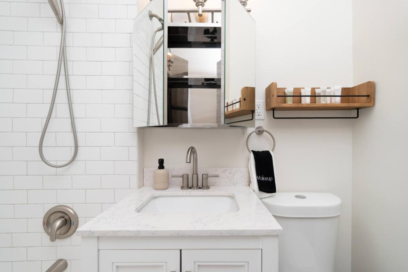 Charming Renovated In Ukrainian Village