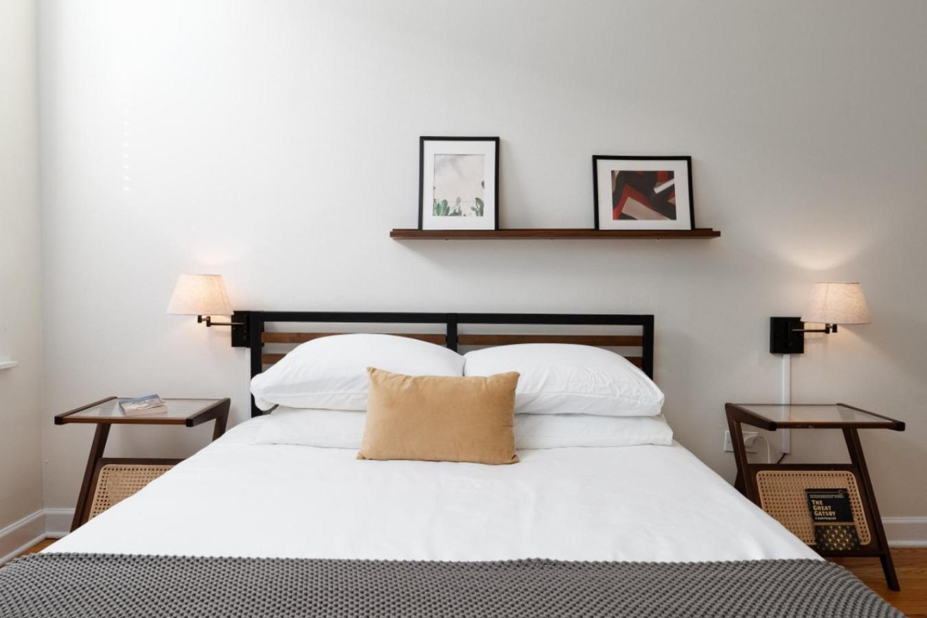 Charming Renovated In Ukrainian Village