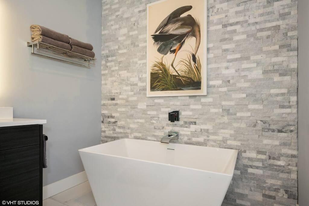 Urban Oasis - Great For Families With Kids Apartment *