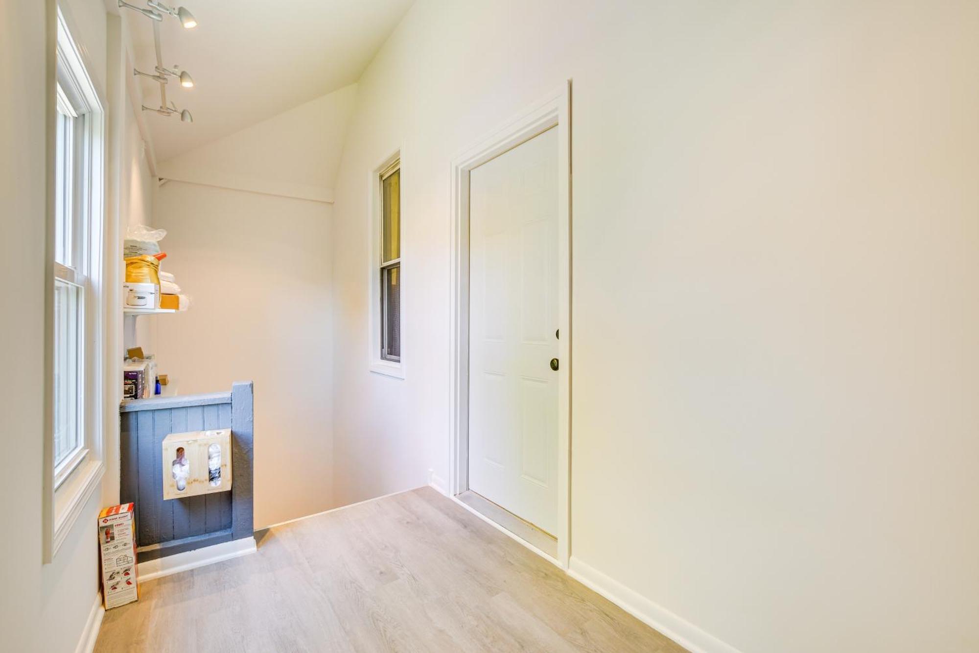 Apartment Walk To Metra Long-term Getaway In Chicago! Chicago