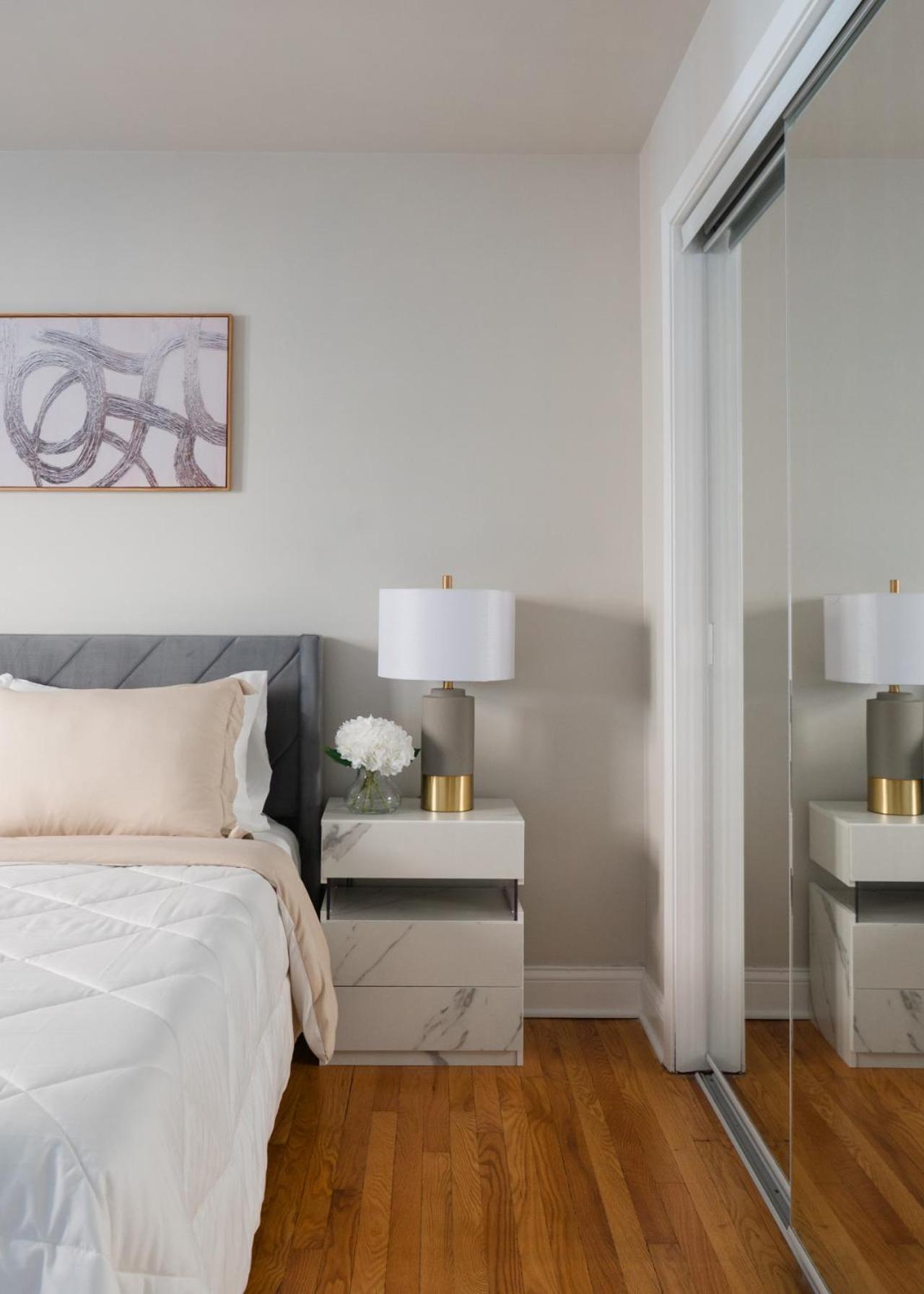 2br Near Ohare And Transit Newly Furnished Modern Apartment