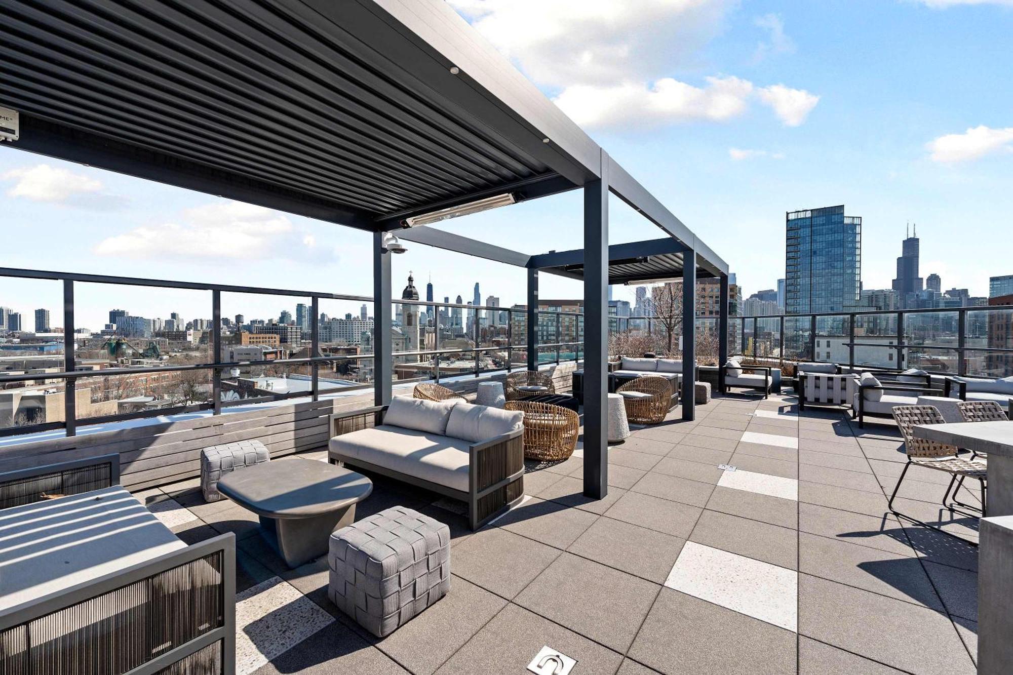 Luxury 2bd-2ba View-gym-rooftop Chicago
