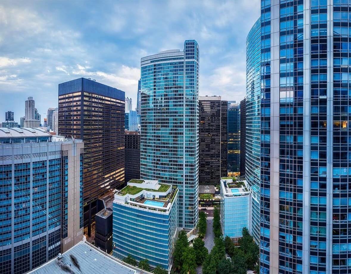 Live Like A King In * Chicago