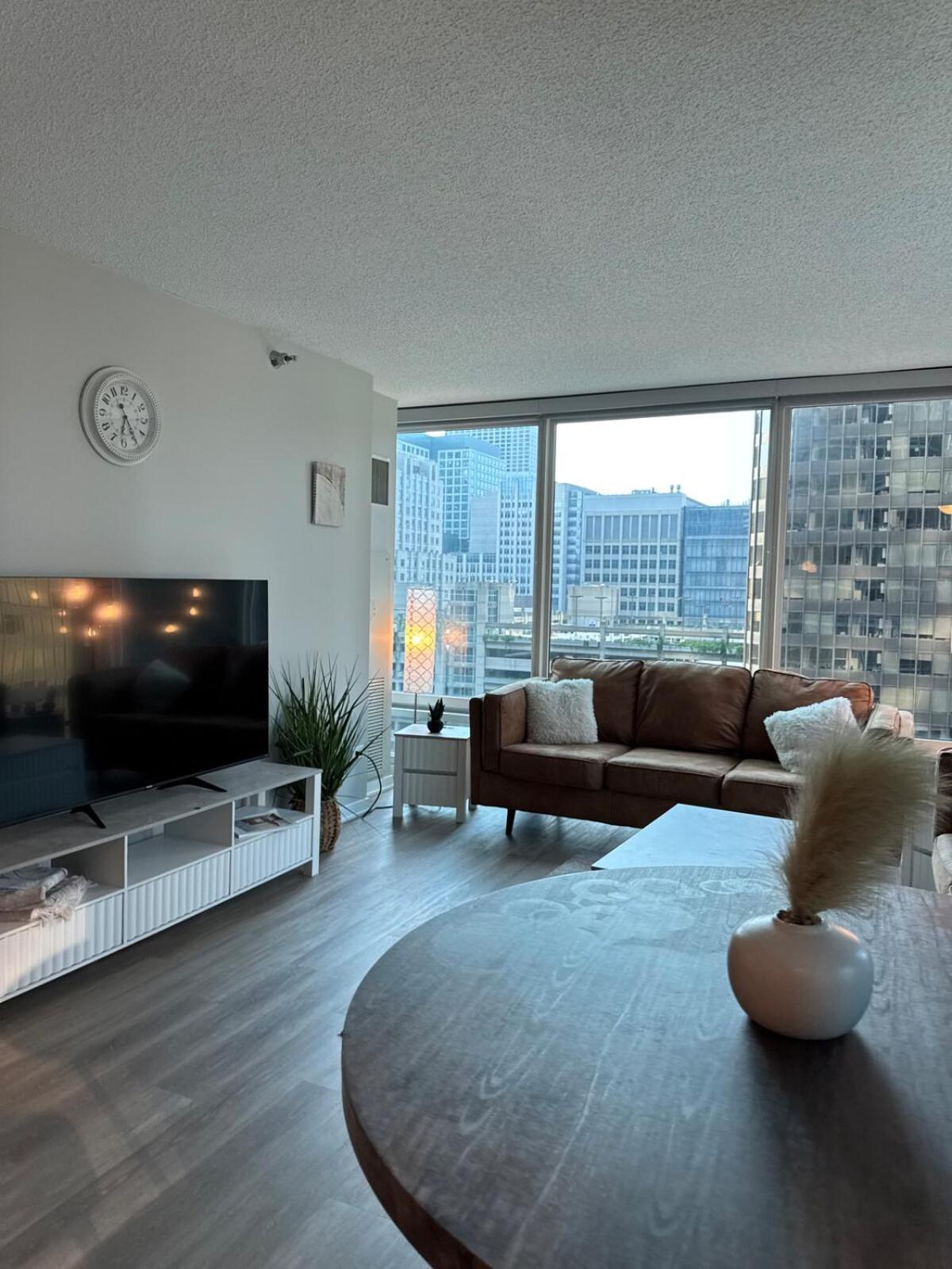 Live Like A King In * Chicago