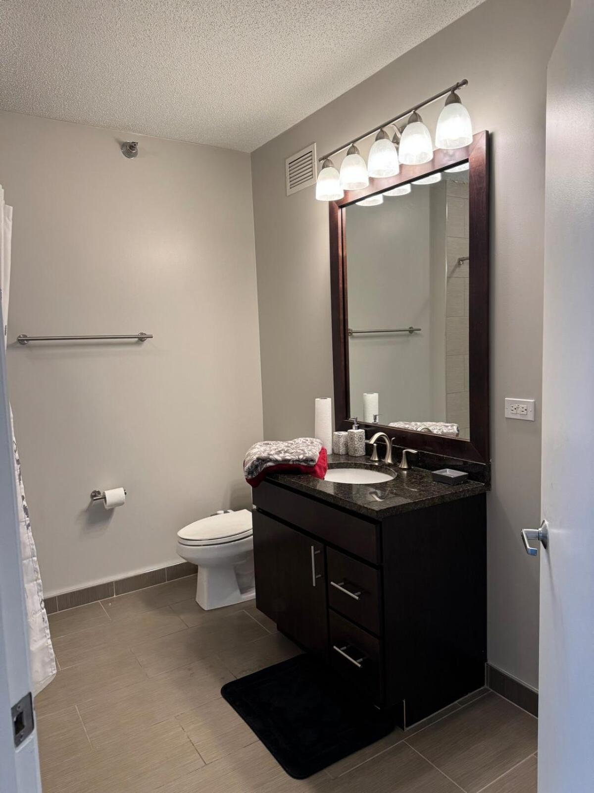 Live Like A King In * Chicago