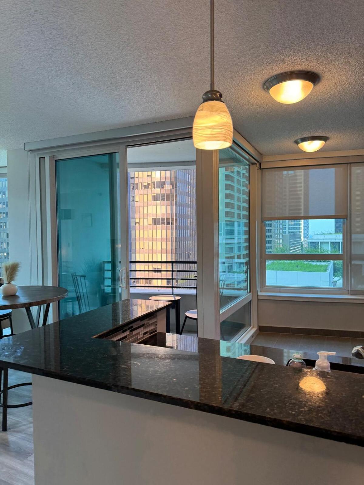 Apartment Live Like A King In *