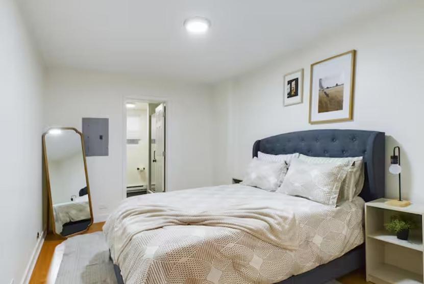 Chic Modern Comfort In Apartment