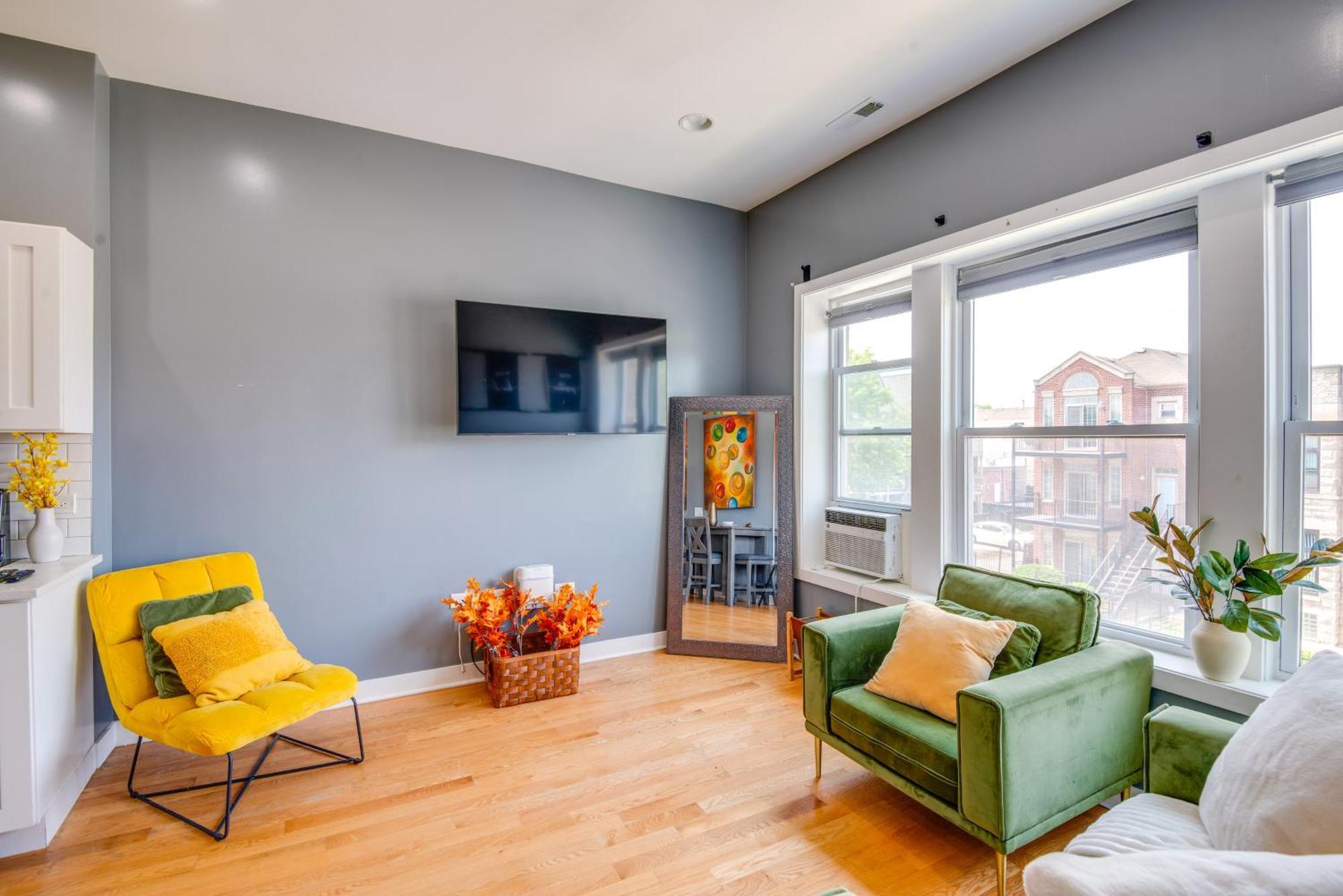 Vacation Apt - 6 Mi To Downtown!