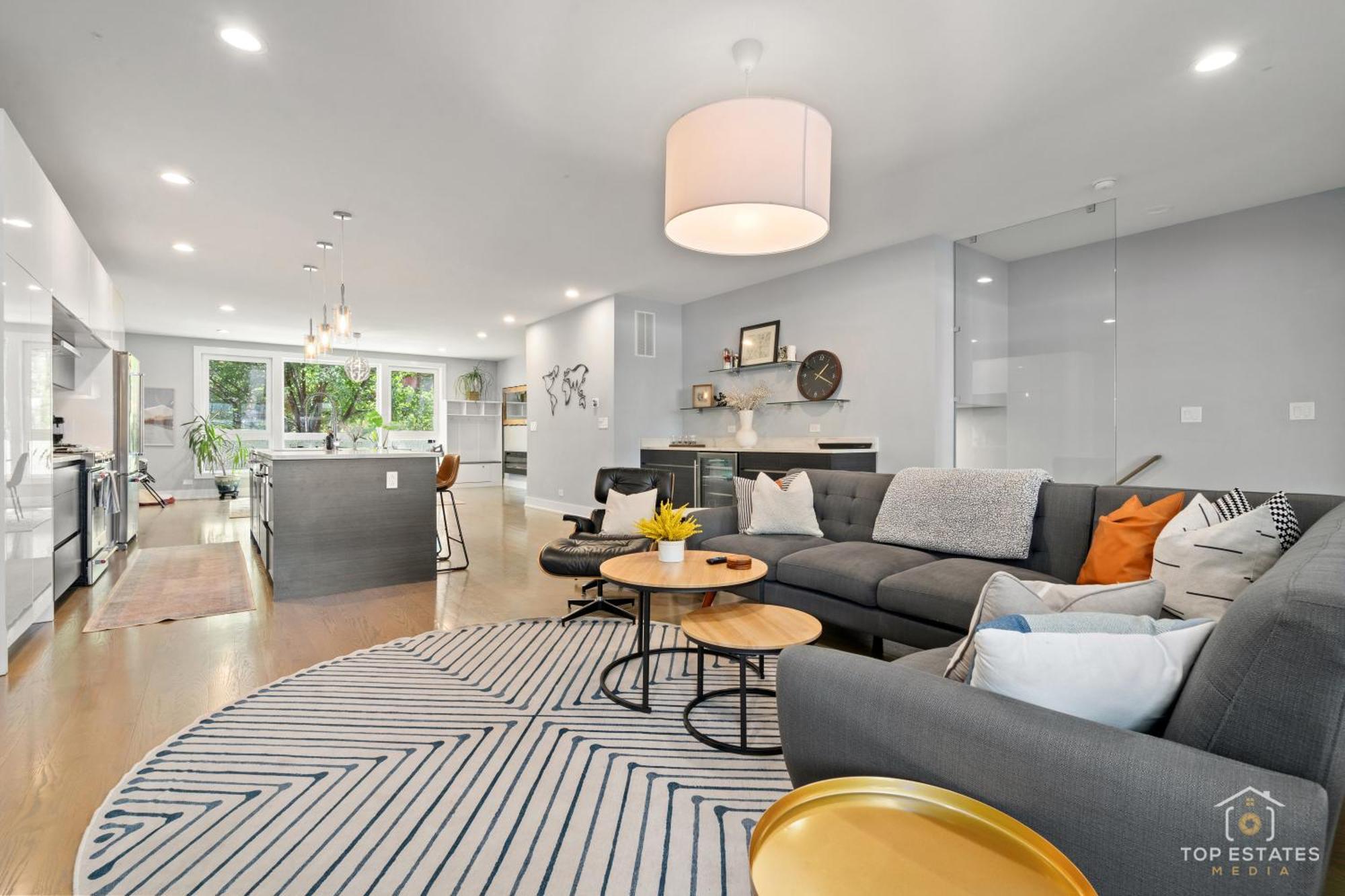 Apartment Urban Oasis - Great For Families With Kids *
