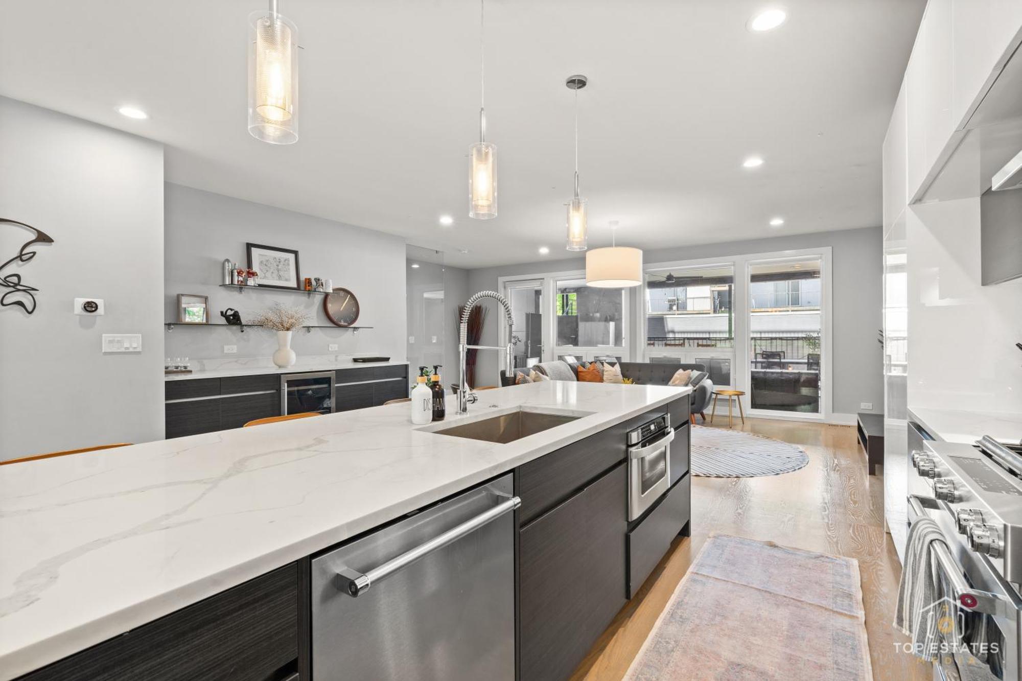 Apartment Urban Oasis - Great For Families With Kids *
