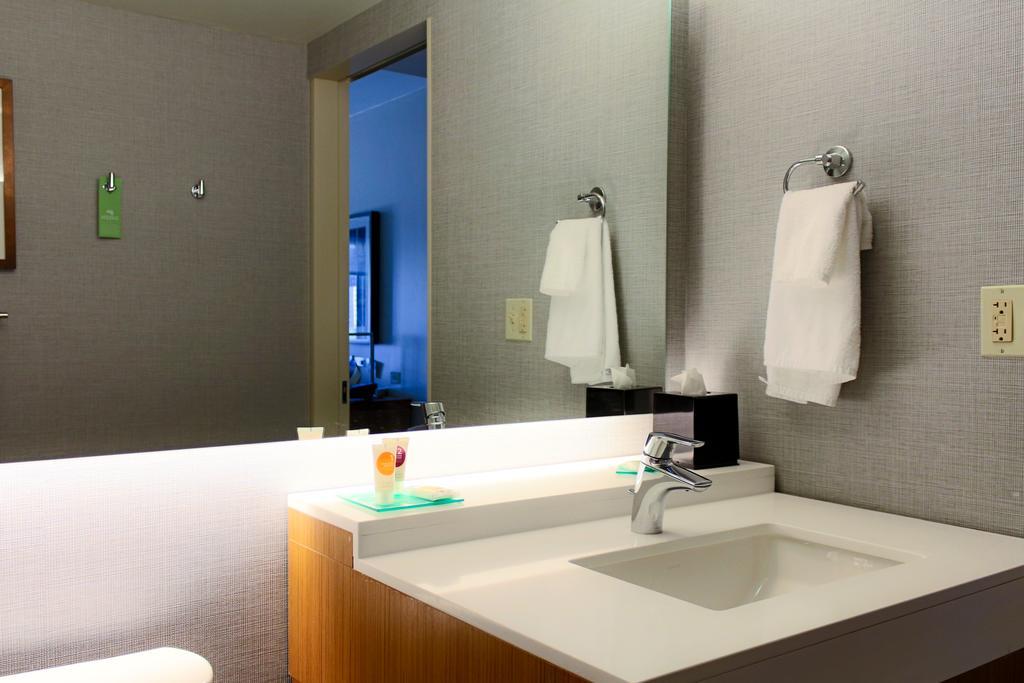 Hyatt Place Chicago-south/university Medical Center Hotel