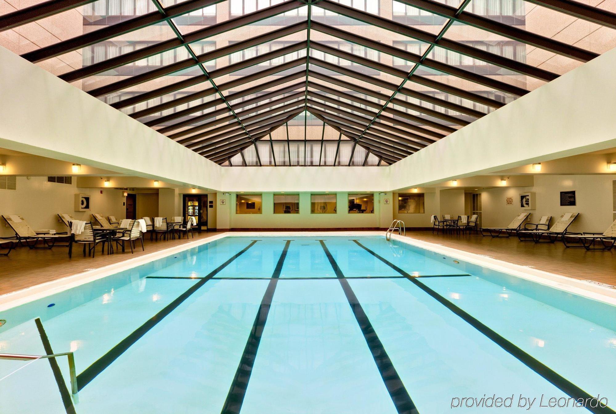 Holiday Mart Plaza River North, An Ihg Hotel 4*