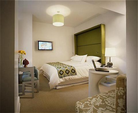 Holiday Express - Magnificent Mile By Ihg Hotel 3*