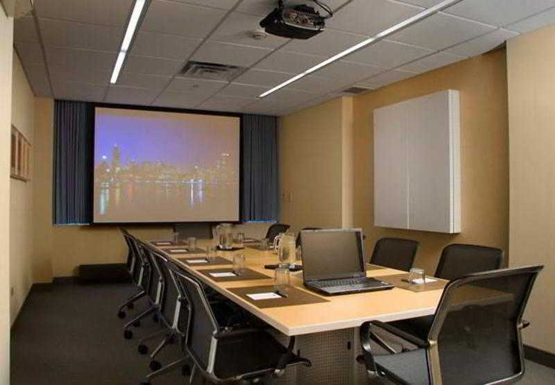 Fairfield And Downtown/ Magnificent Mile 3* Chicago