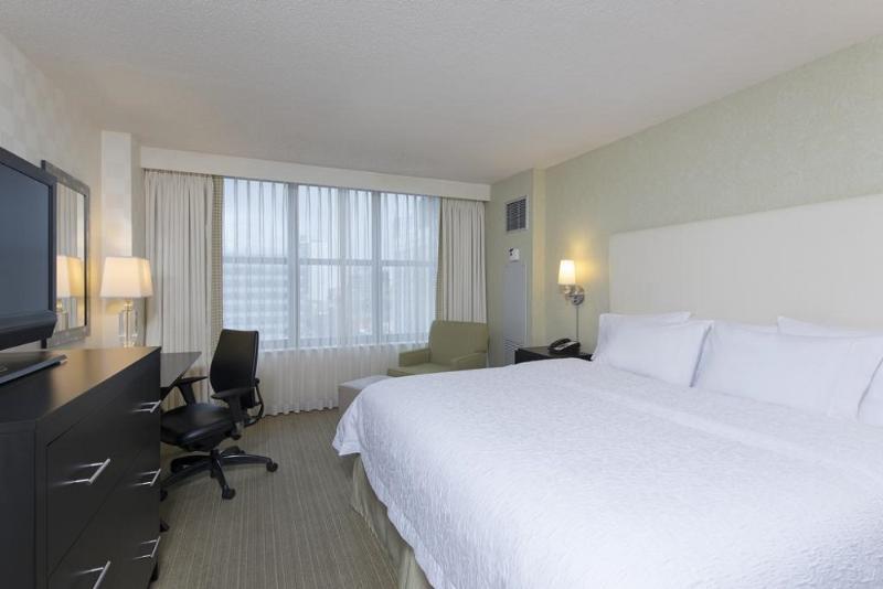 Hampton Downtown/magnificent Mile Hotel