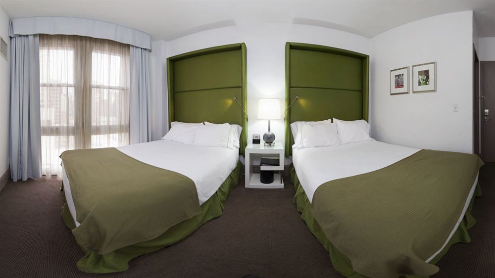 Holiday Express - Magnificent Mile By Ihg 3*