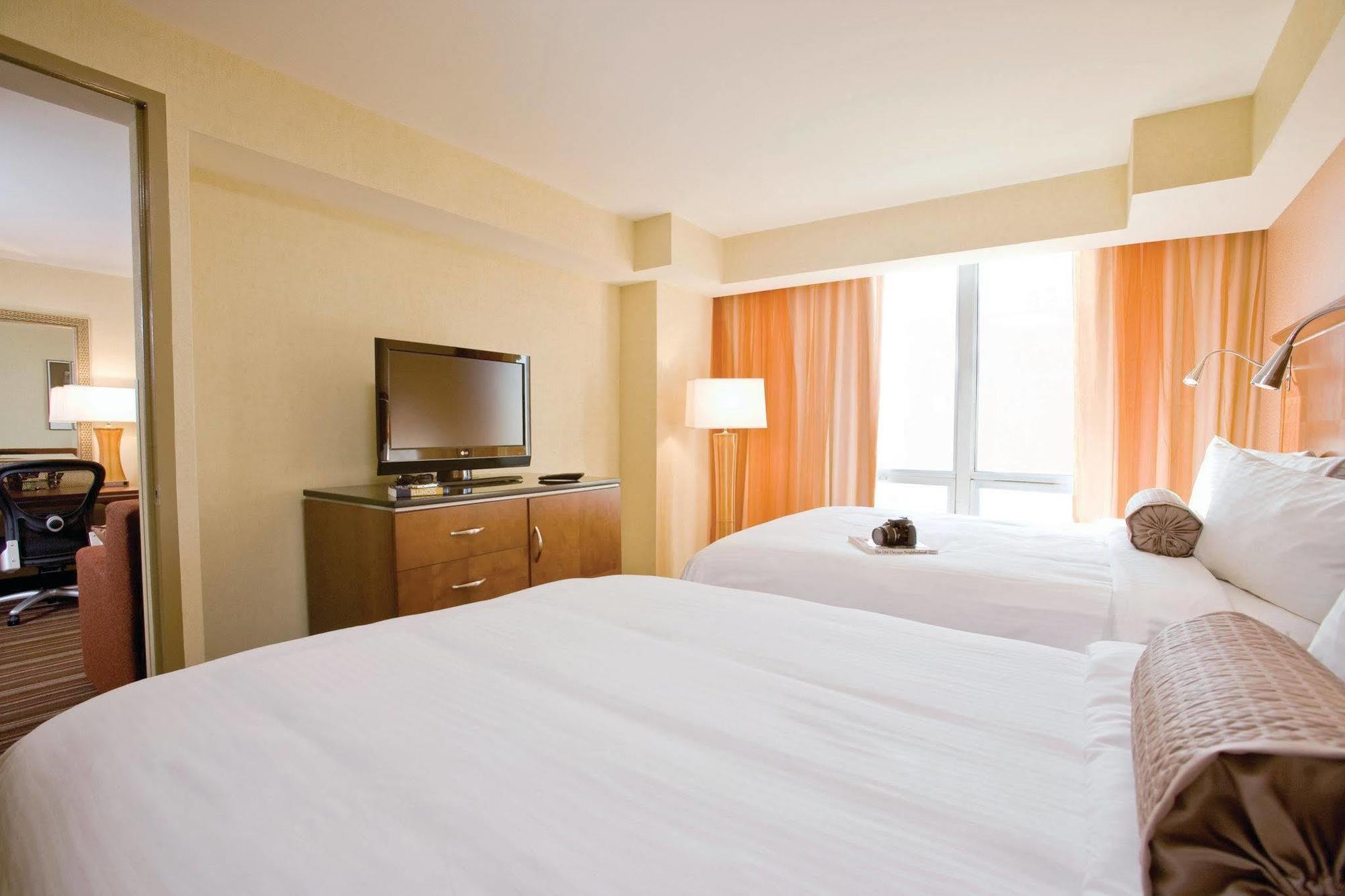 Le Meridien Essex Hotel 4*