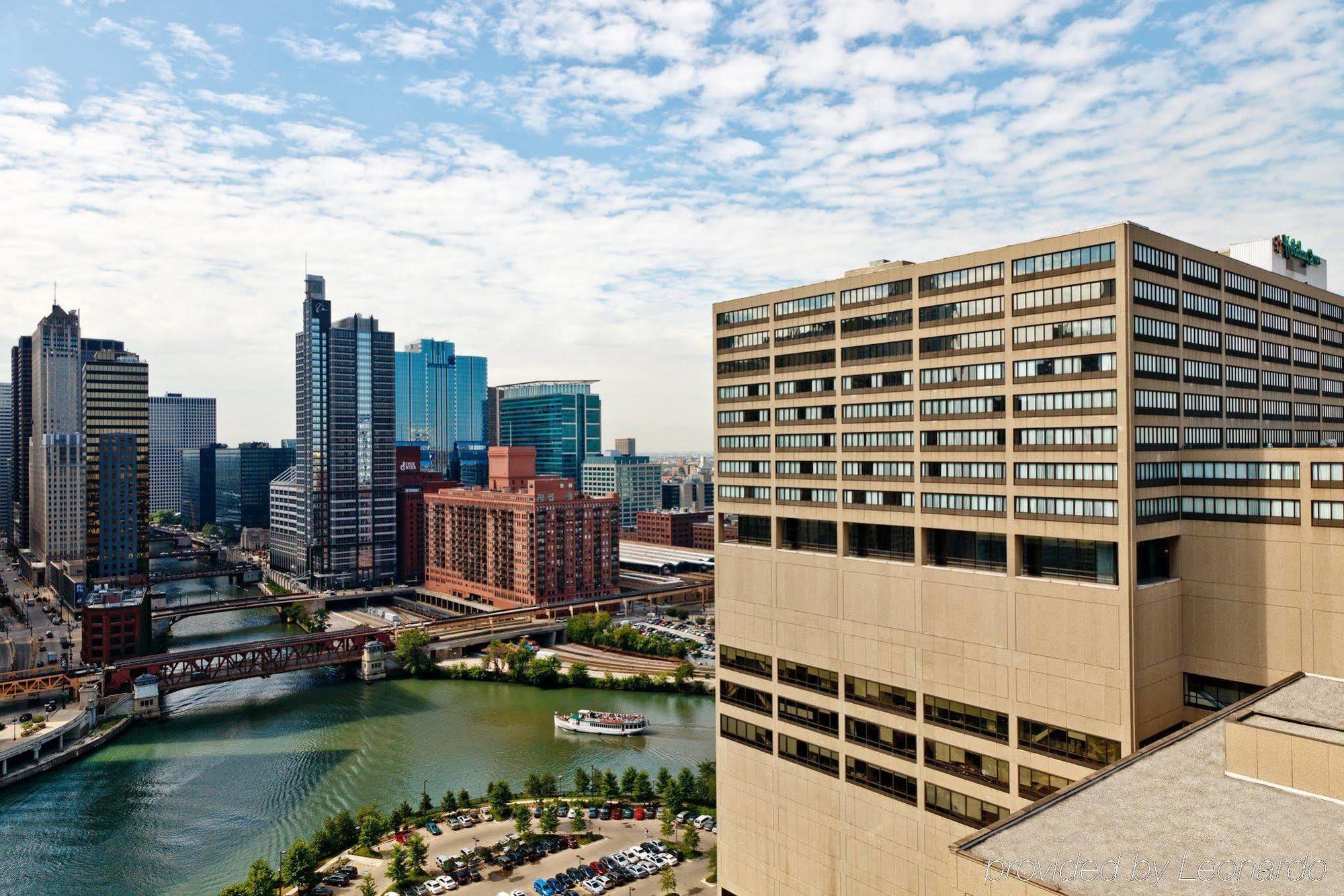 Hotel Holiday Mart Plaza River North, An Ihg 4*
