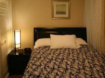 Roscoe Village 3* Chicago