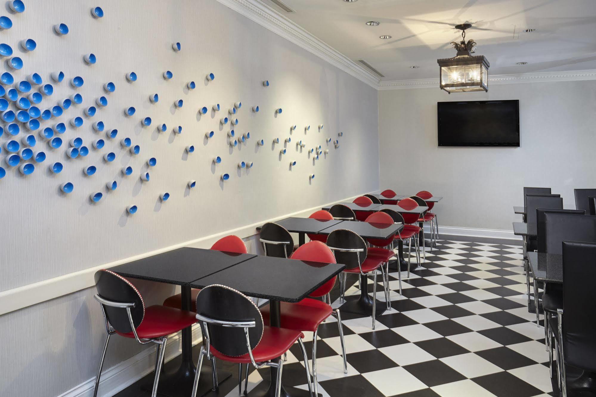 Holiday Express - Magnificent Mile By Ihg Hotel Chicago