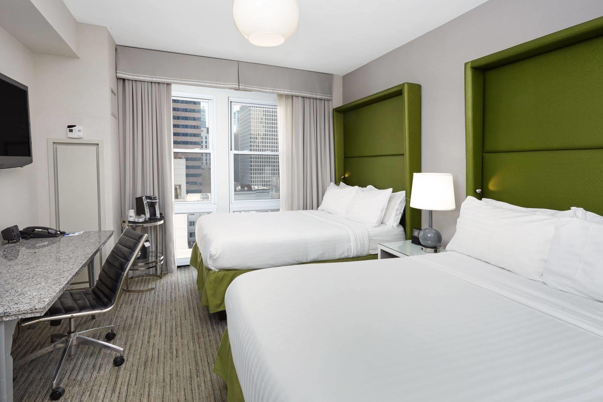 Holiday Express - Magnificent Mile By Ihg Hotel