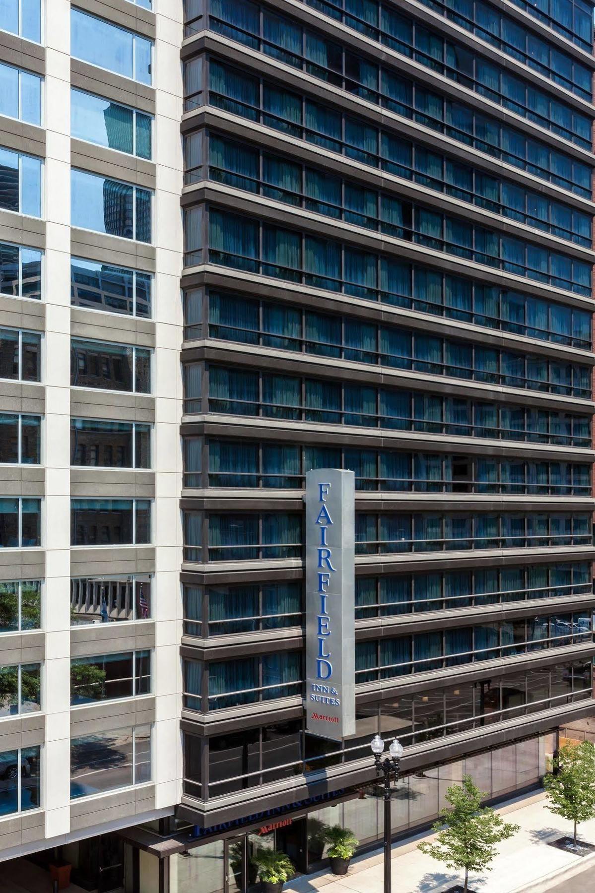 Fairfield And Downtown-river North Hotel 3*