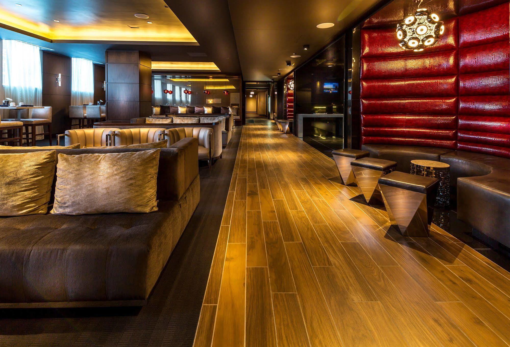 Hotel Godfrey Chicago