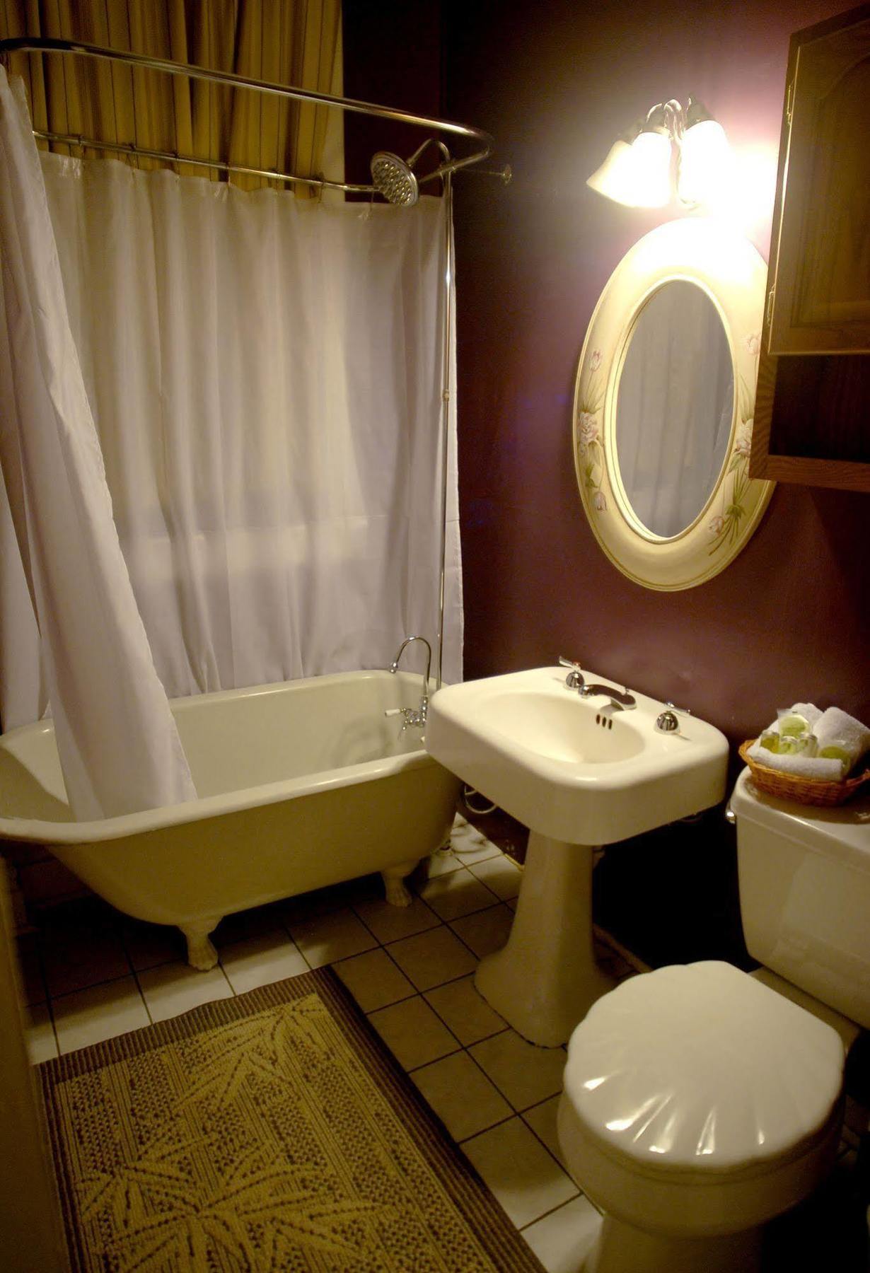 Hotel Old 2*