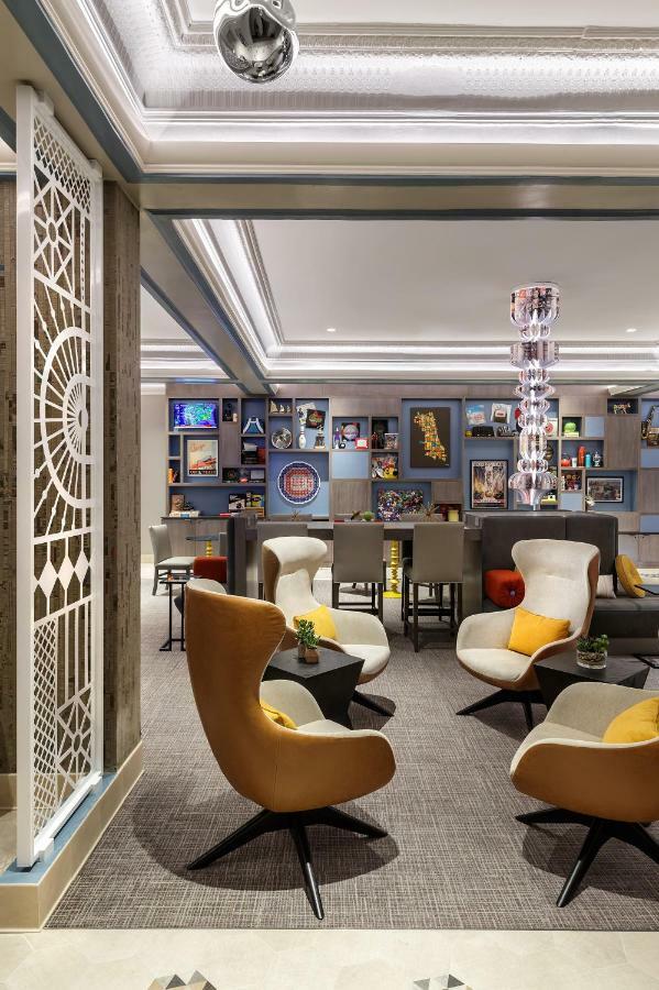 Hotel Versey Lincoln Park