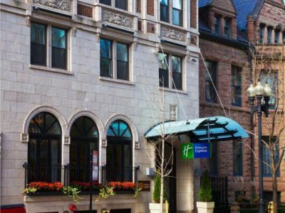 Hotel Holiday Express - Magnificent Mile By Ihg