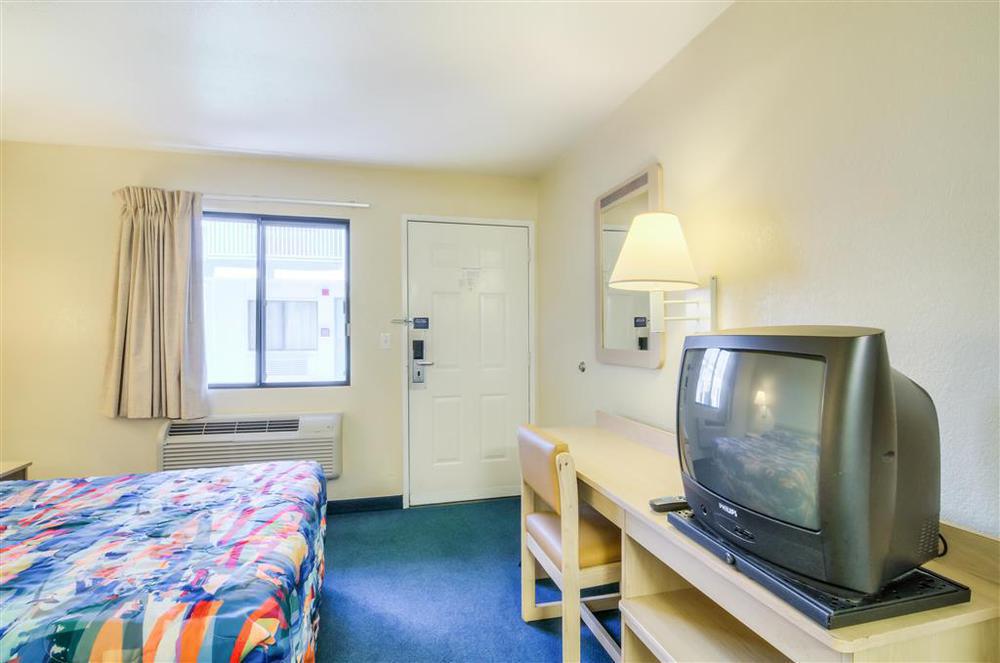 Hotel 6-schiller Park, Il - Chicago O'hare