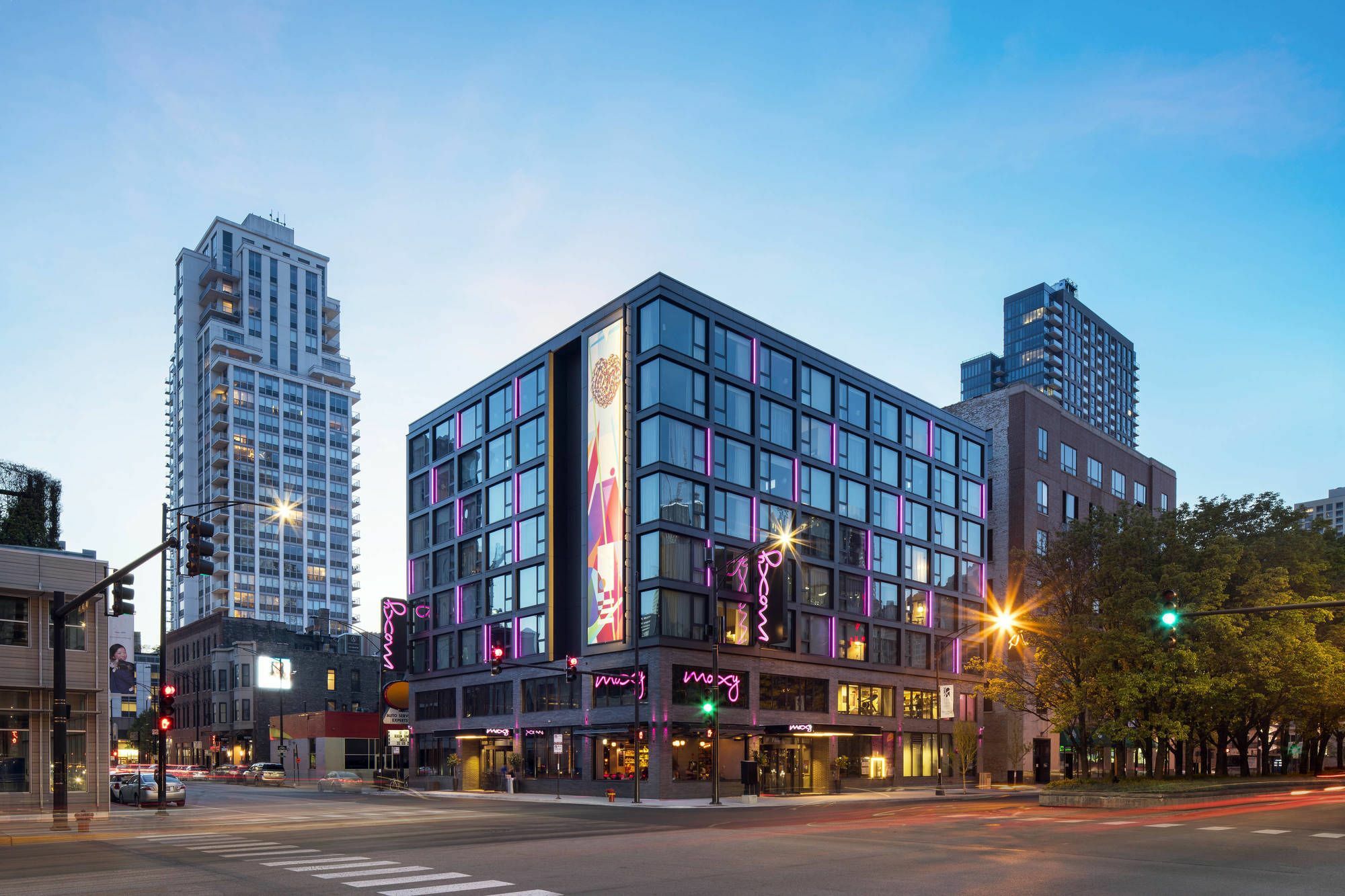 Hotel Moxy Downtown Chicago