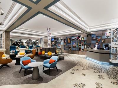 Hotel Versey Lincoln Park 3*