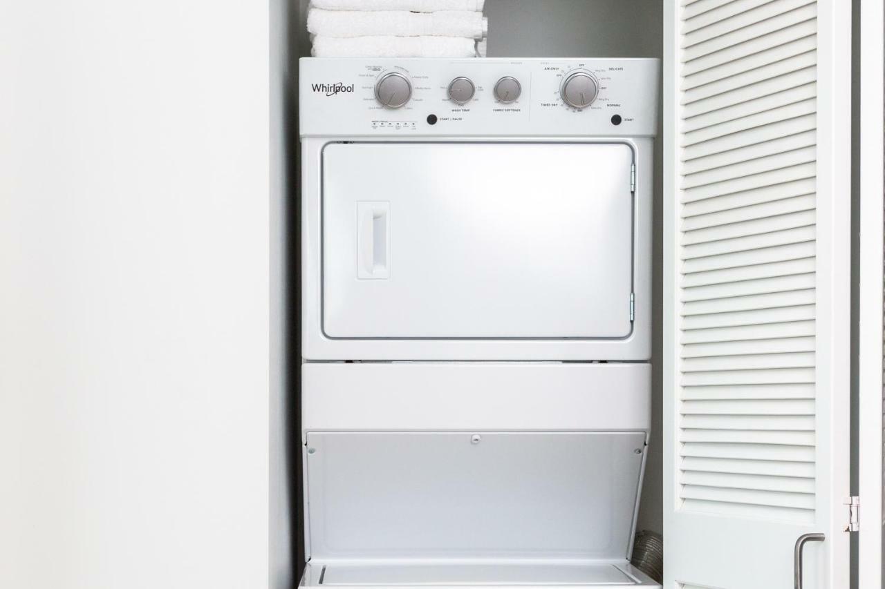 Domio I South Loop I Hip 2 Bedroom + And Gym Apartment Chicago