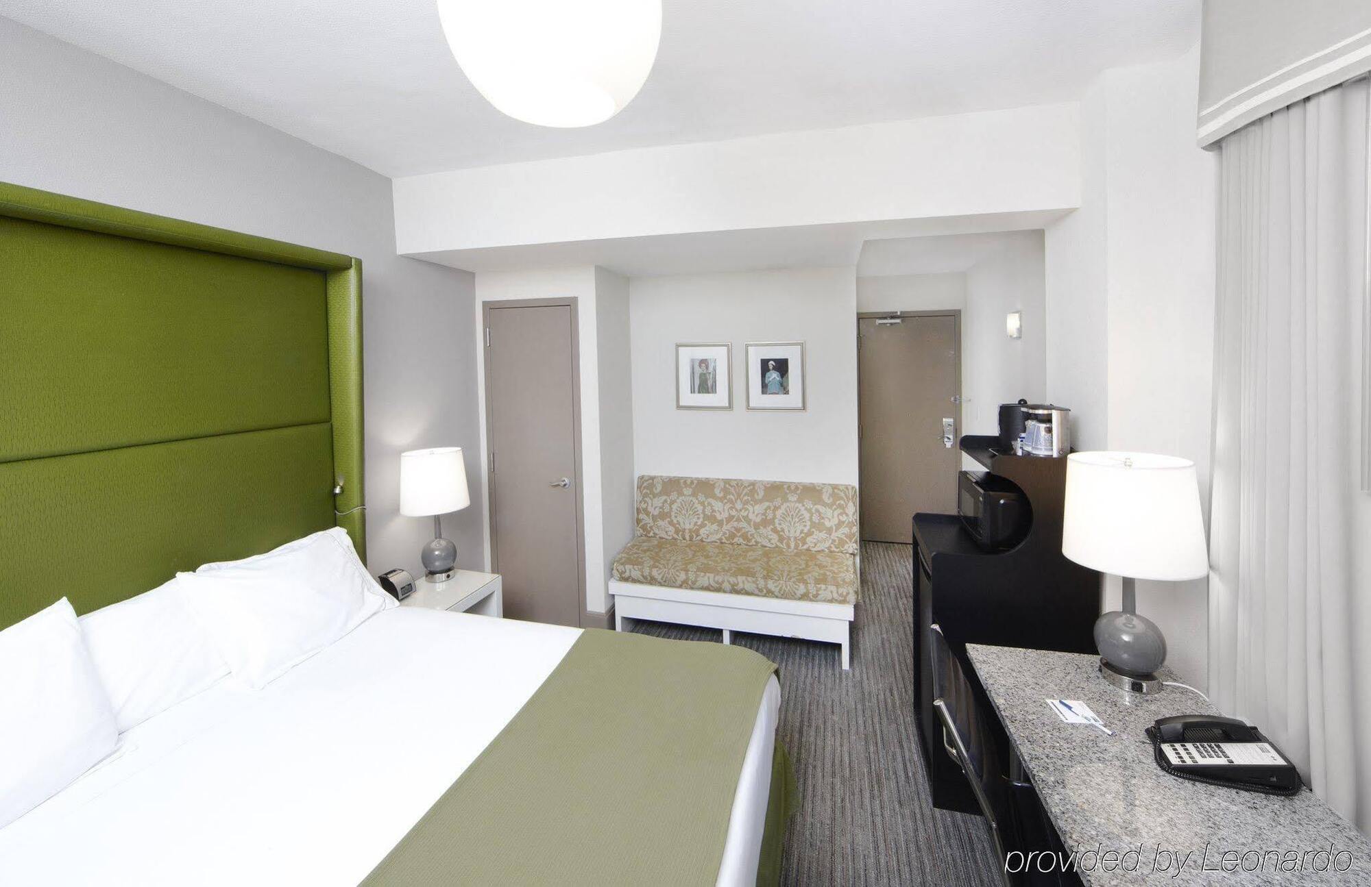 Holiday Express - Magnificent Mile By Ihg Hotel Chicago