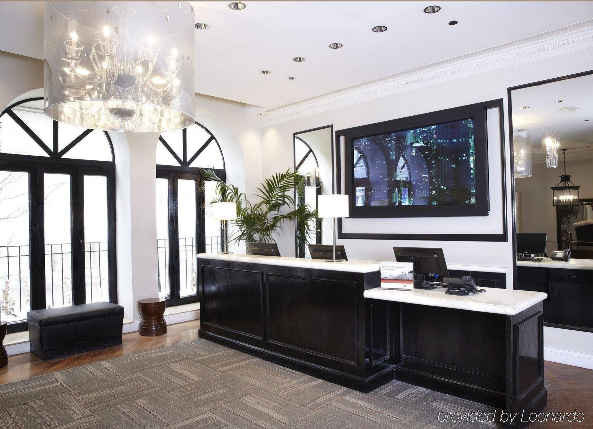 Holiday Express - Magnificent Mile By Ihg 3*