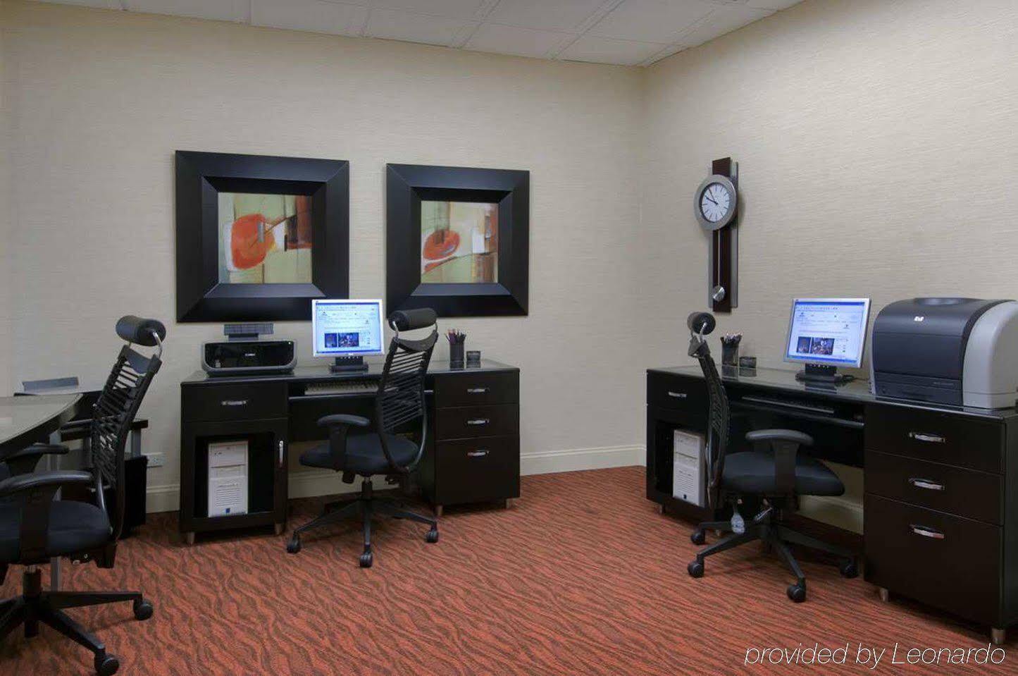 Hilton Chicago/oak Lawn Hotel 3*