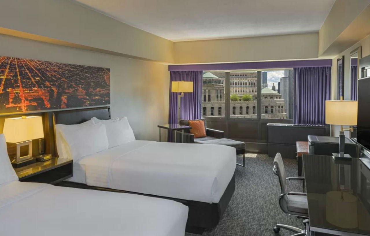 Hotel Holiday Mart Plaza River North, An Ihg 4*