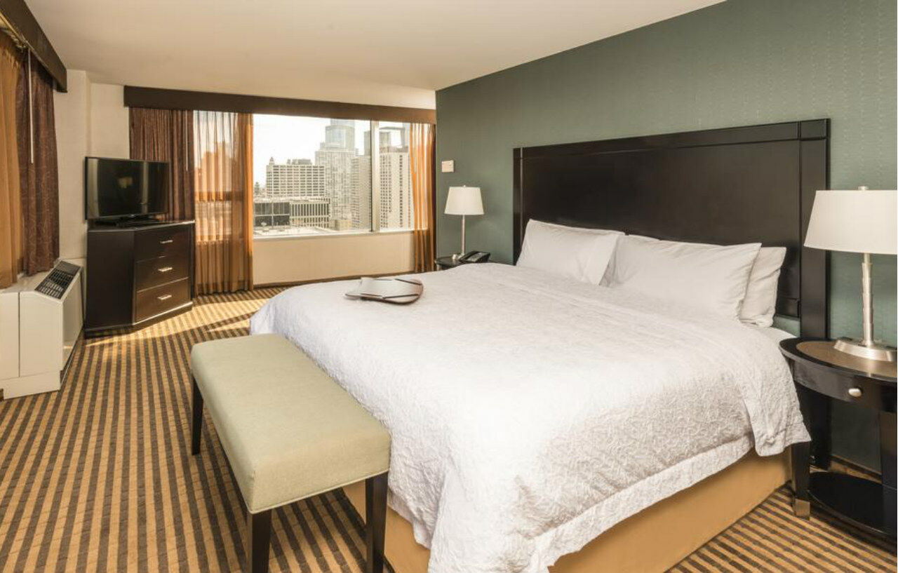 Hotel Hampton Downtown/magnificent Mile 3*