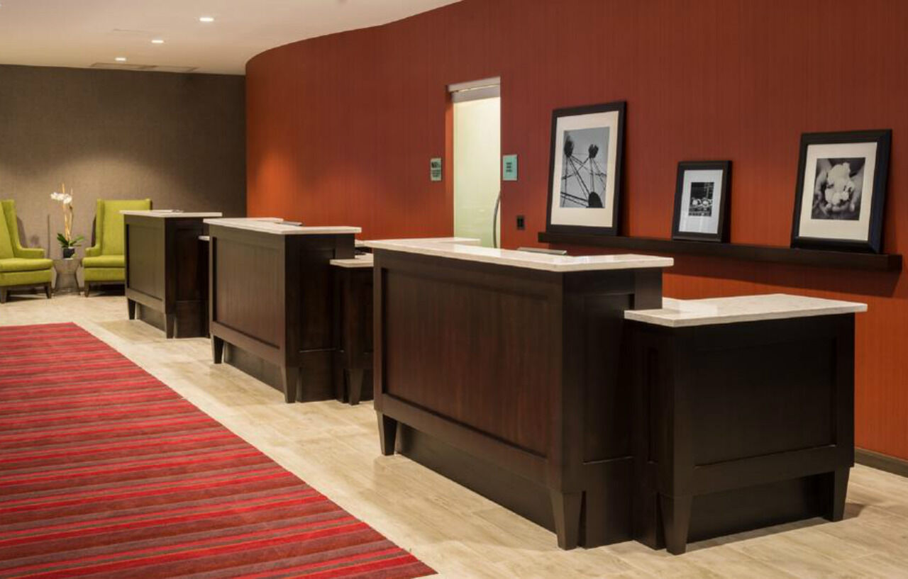 Hampton Downtown/magnificent Mile Hotel