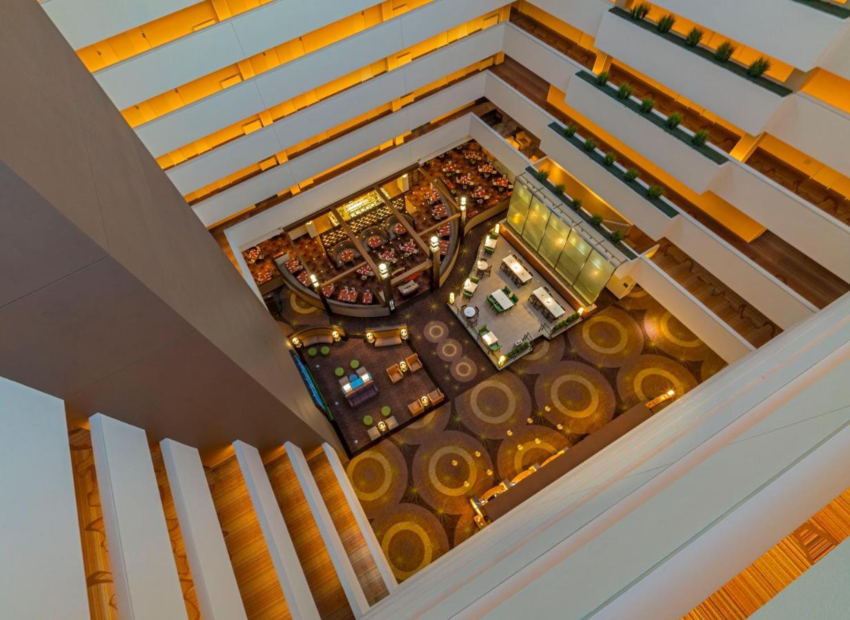 Holiday Mart Plaza River North, An Ihg Hotel 4*