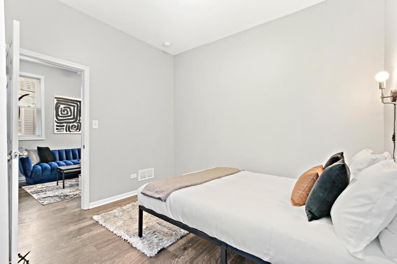 Apartment Trendy & Insta-worthy 2br - Kimball Rear