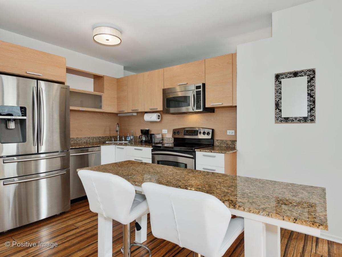 New Walkable 3br In Loop Chicago